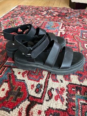 Timberland Black Leather Platform Strappy Sandals